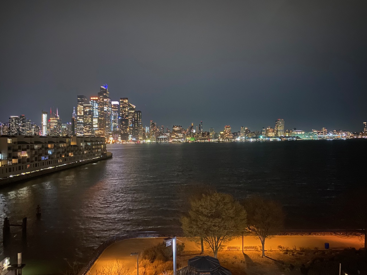 nyc - nyc skyline from nj hotel.jpeg